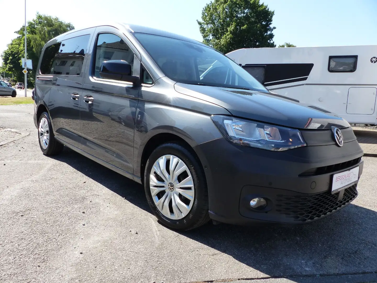 Volkswagen Caddy Basis Maxi, 5-Sitzer, Kamera, Navi Gris - 1