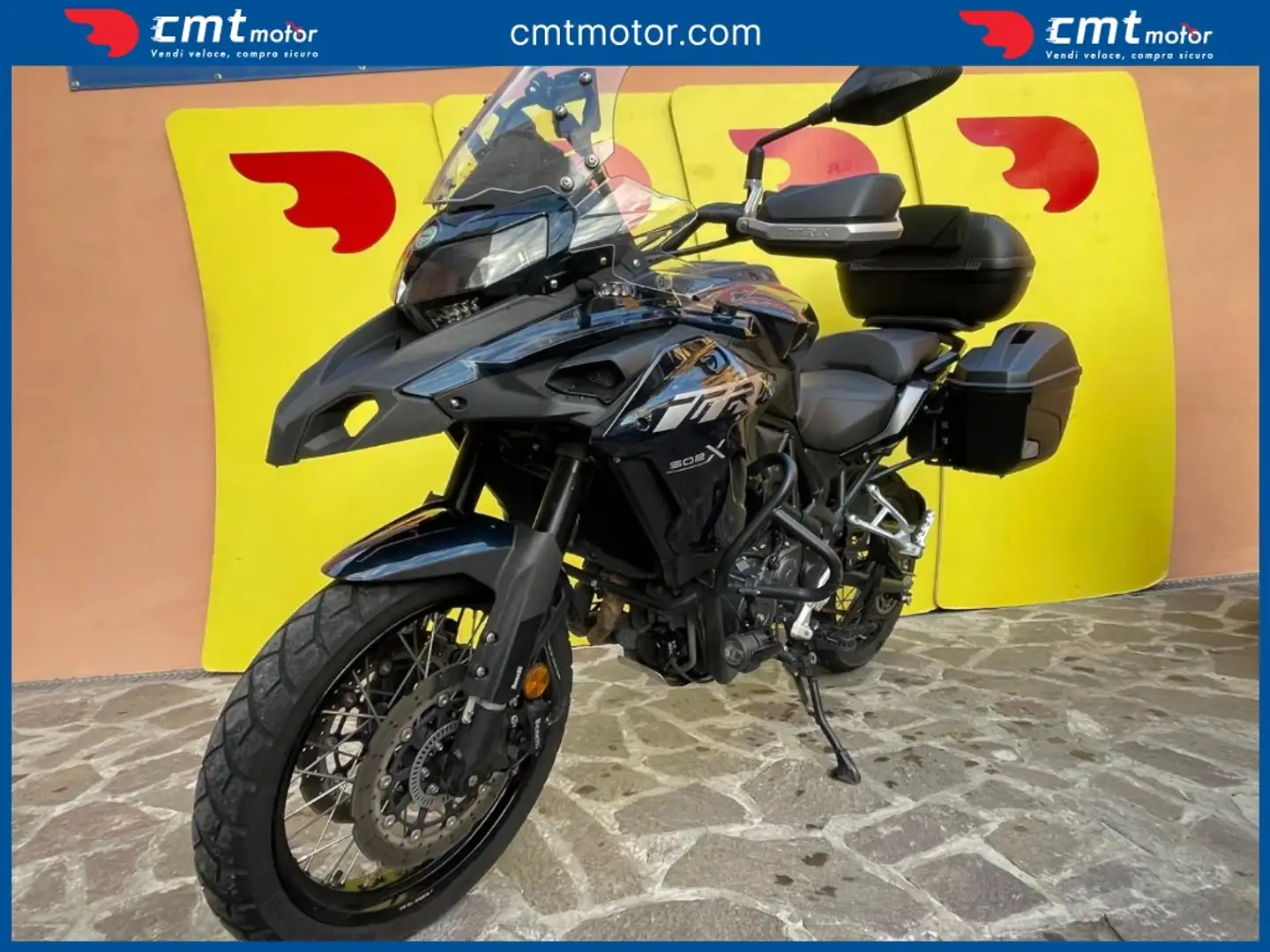 Benelli TRK 502 X - 2