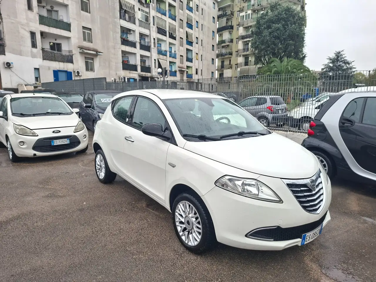 Lancia Ypsilon