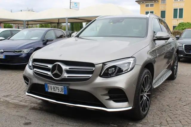 Mercedes-Benz GLC 250 4Matic Premium AMG