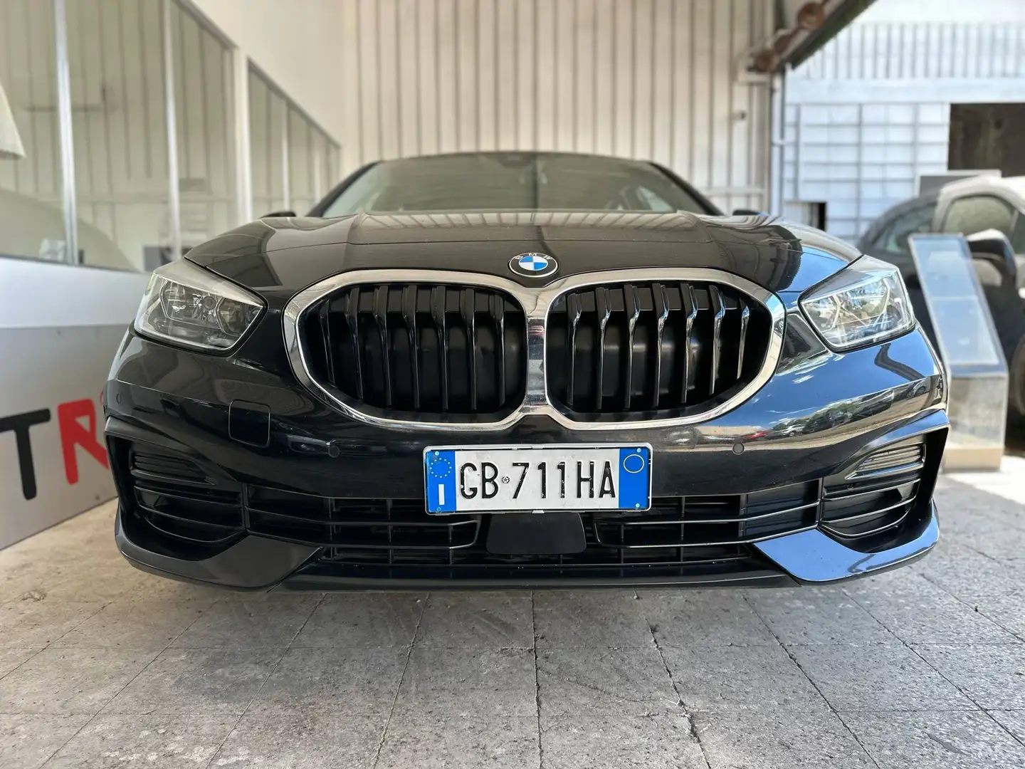 BMW 116 116d Business Advantage auto Nero - 2