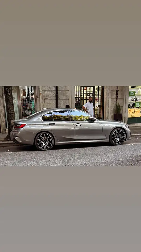 BMW 330