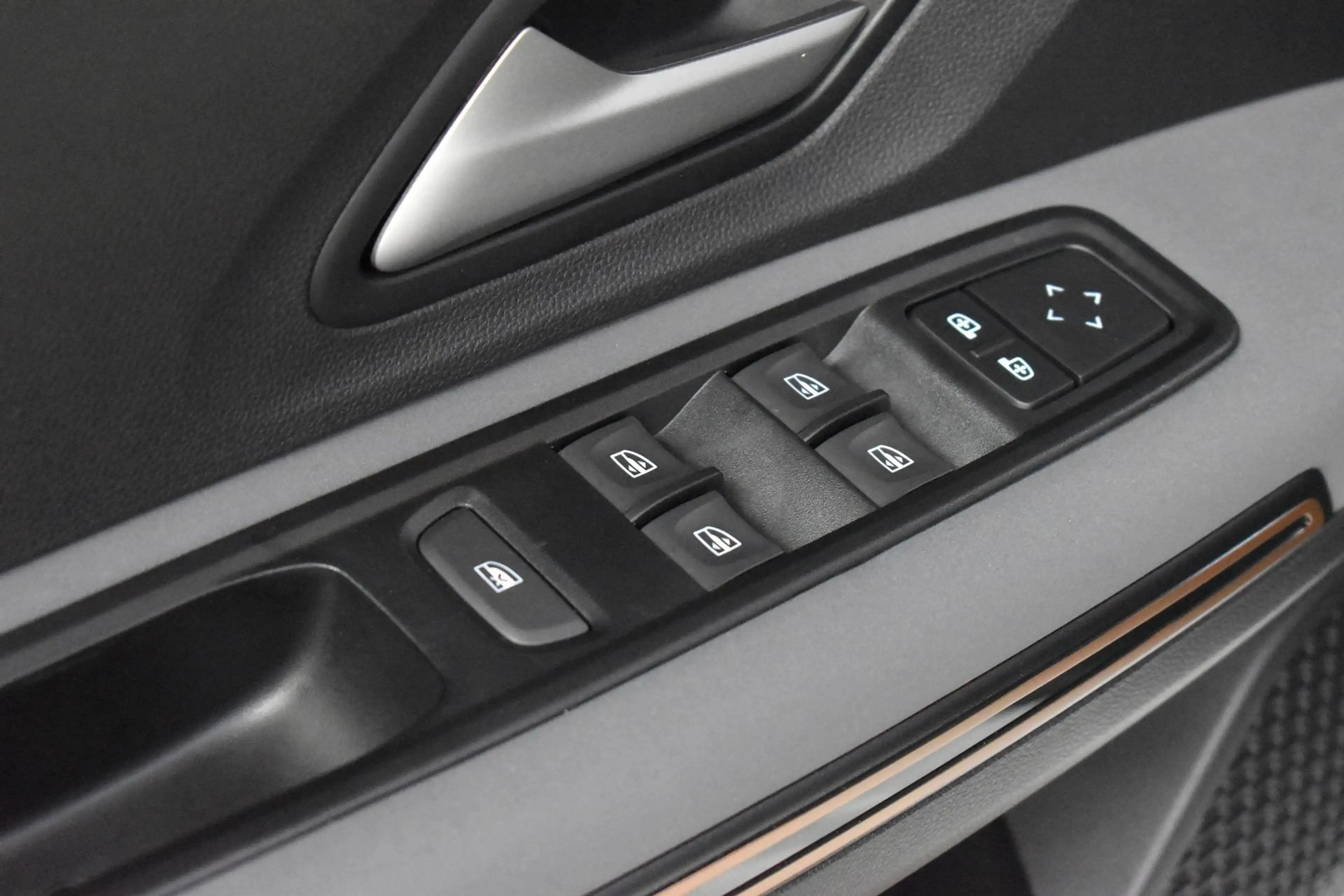 Dacia Sandero Stepway Extreme TCe 90 / Valckenier Denderhoutem — photo 13
