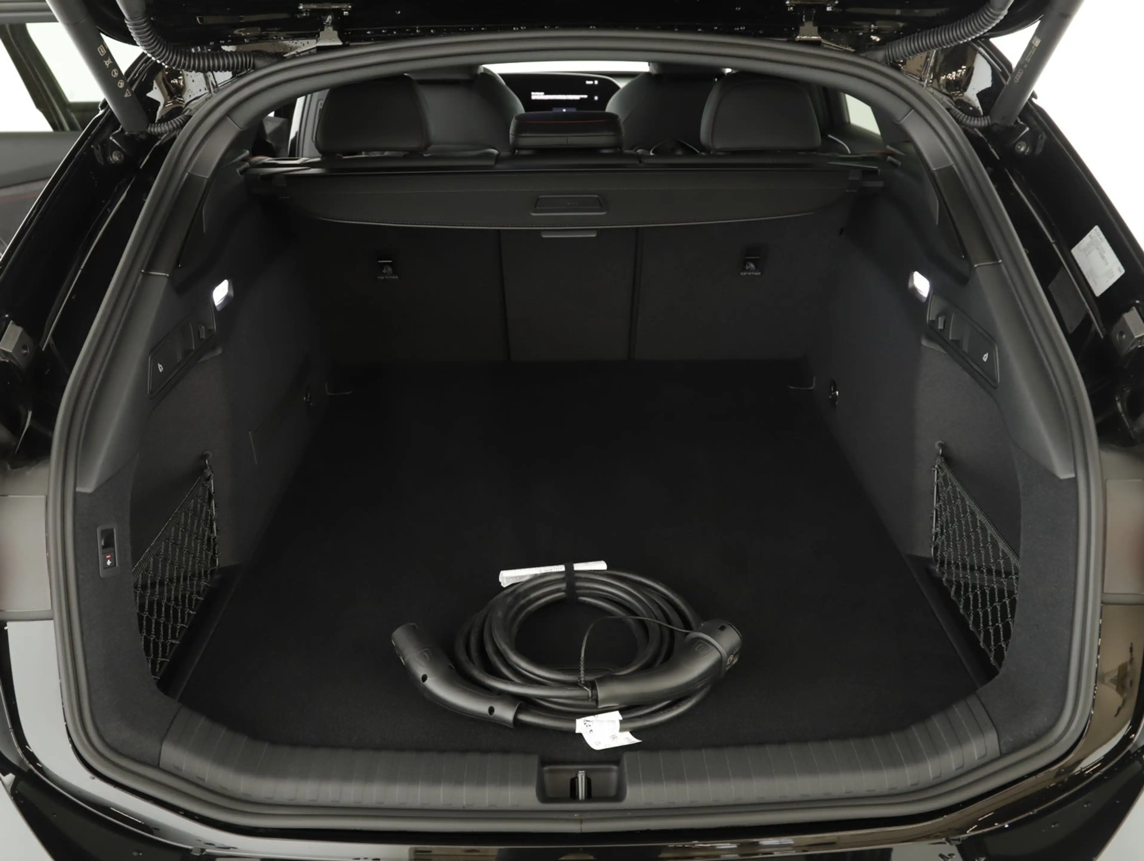 Audi S6 e-tron e-tron — photo 6