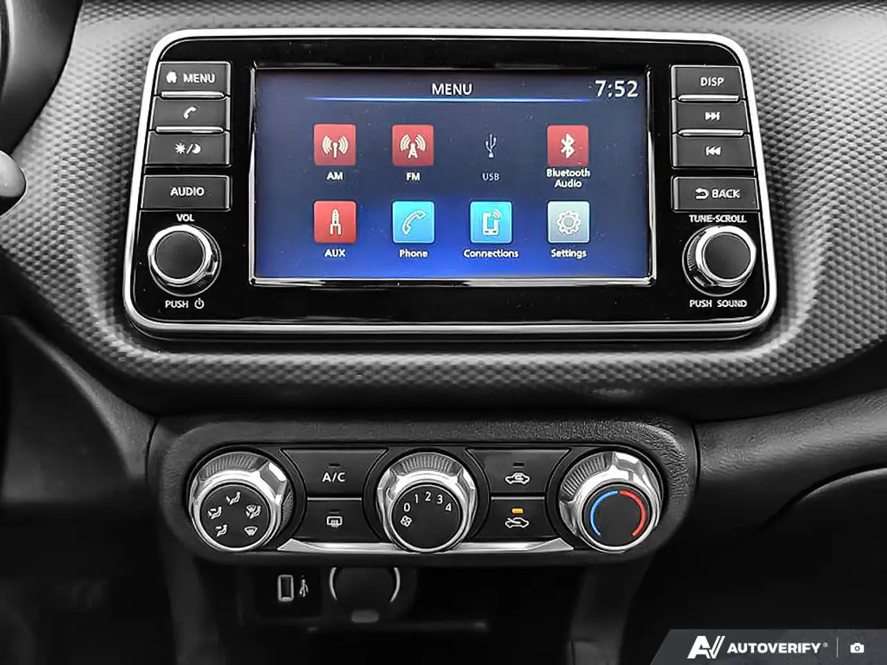 Nissan Kicks fotografie Nissan Kicks