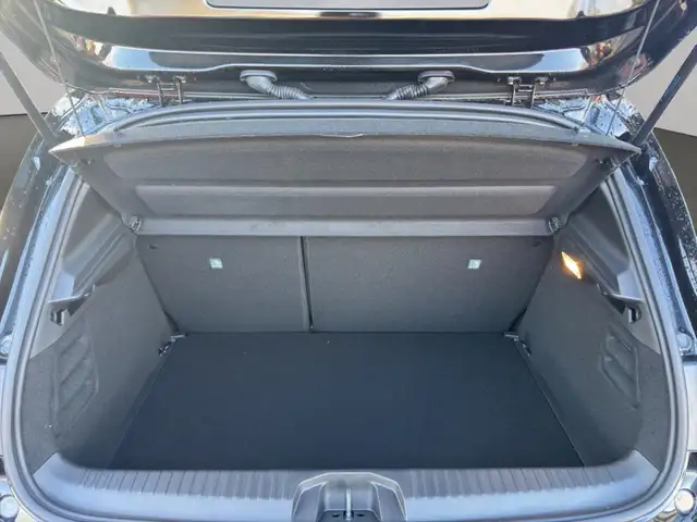 Mitsubishi Colt view 6