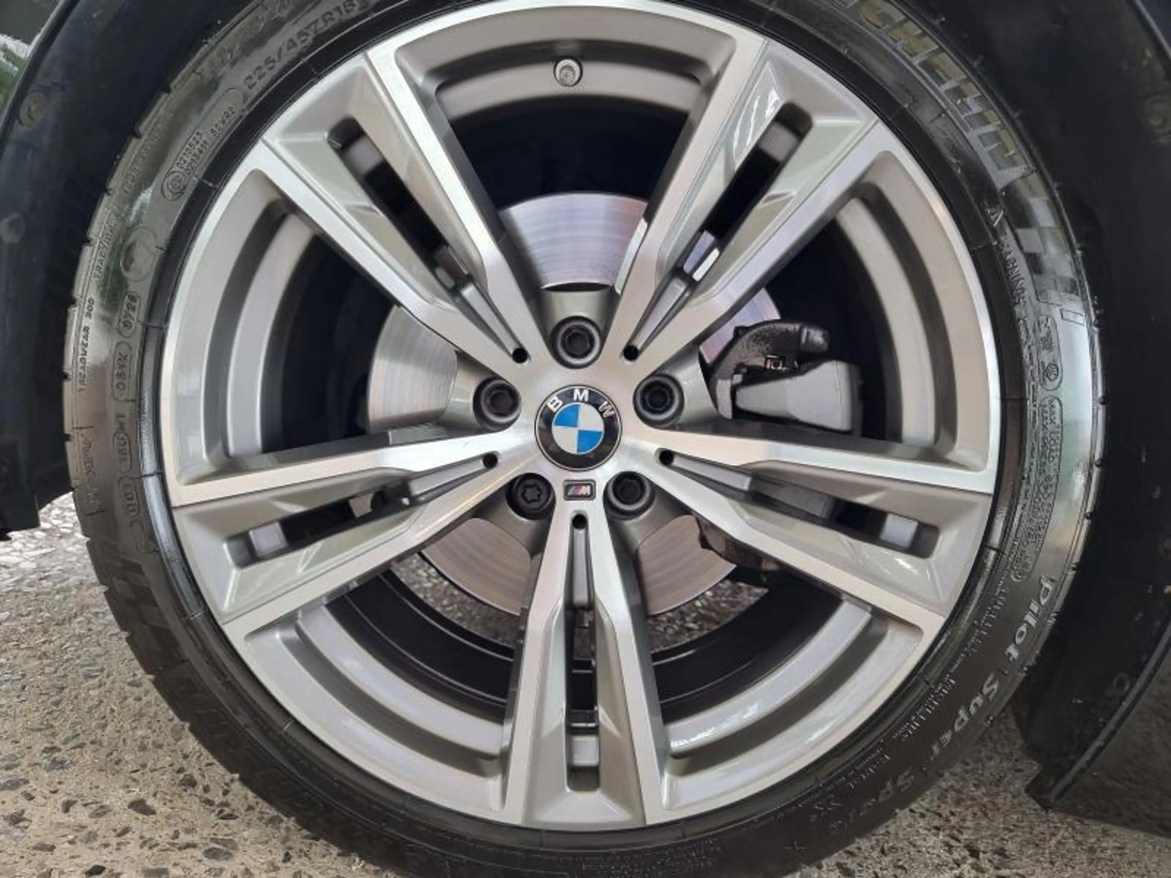 BMW Z4 sDrive 20i M Sport — photo 10