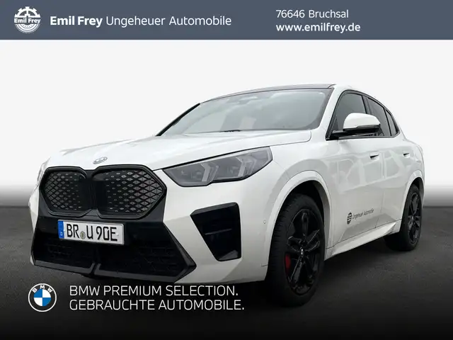 BMW iX2 xDrive30