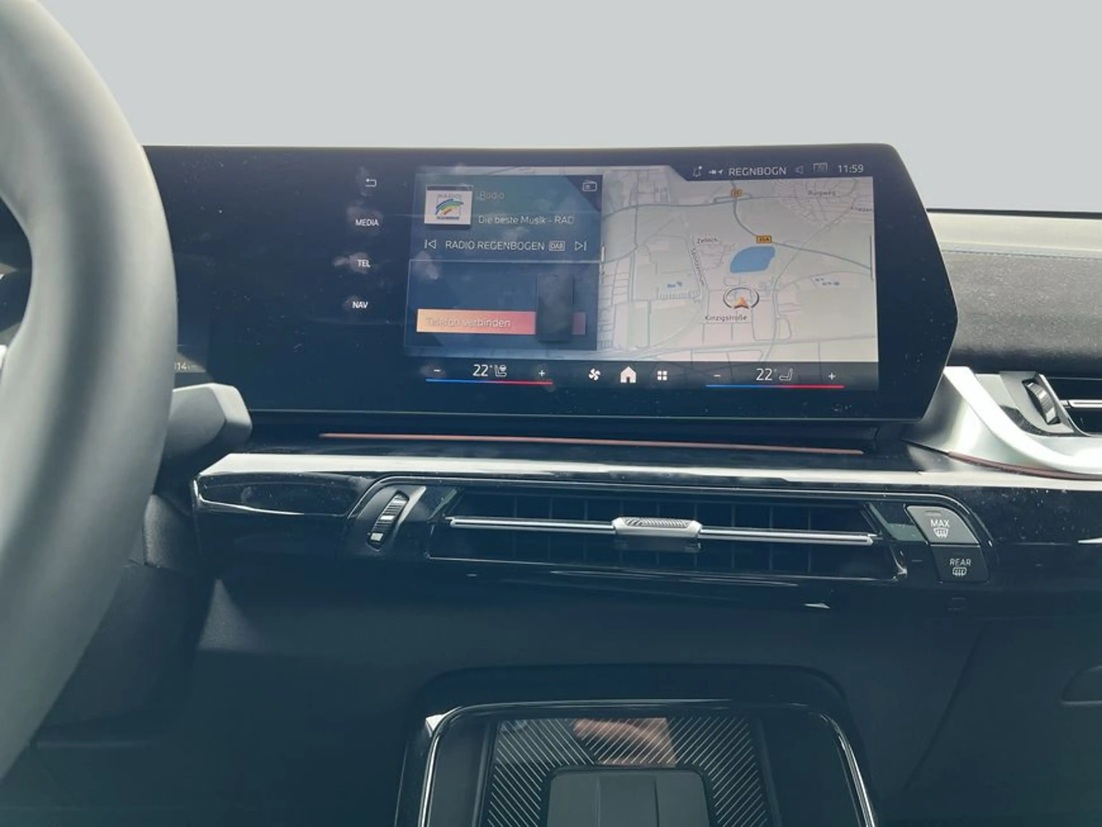 BMW iX2 xDrive30 — photo 15