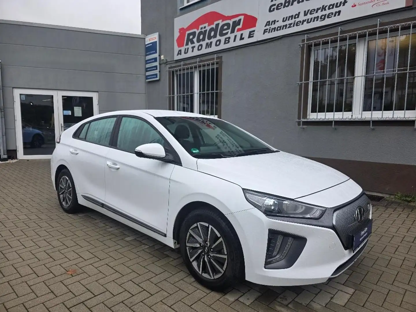 Hyundai IONIQ Elektro 26 KW Aktion 2.99% 131.- Rate Bianco - 1