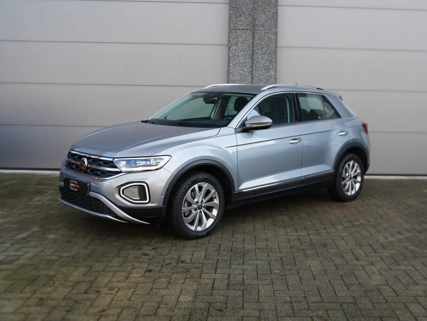 Volkswagen T-Roc 1.5 TSI *CAMERA/ EL KOFFER / ACC /ZETEL+STUURVERW* Gris - 2