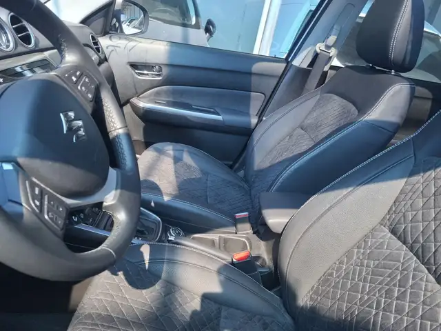 Suzuki Vitara view 12