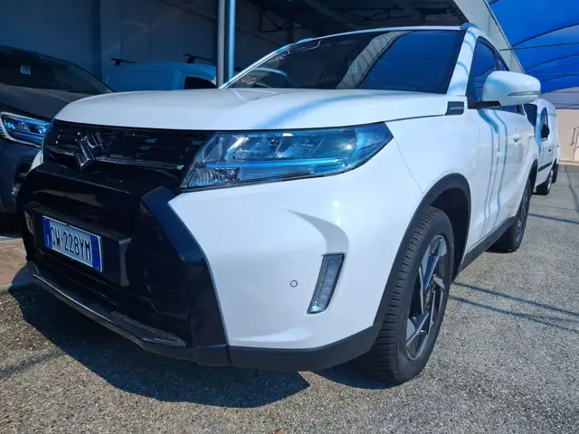 Suzuki Vitara view 4