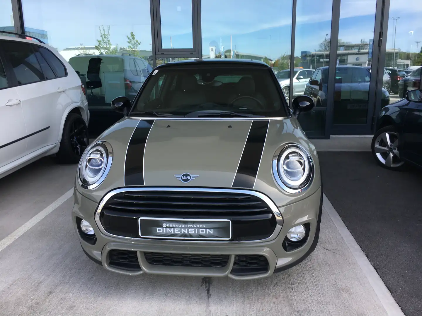 MINI Cooper MINI Cooper Aut. Cooper Grau - 1