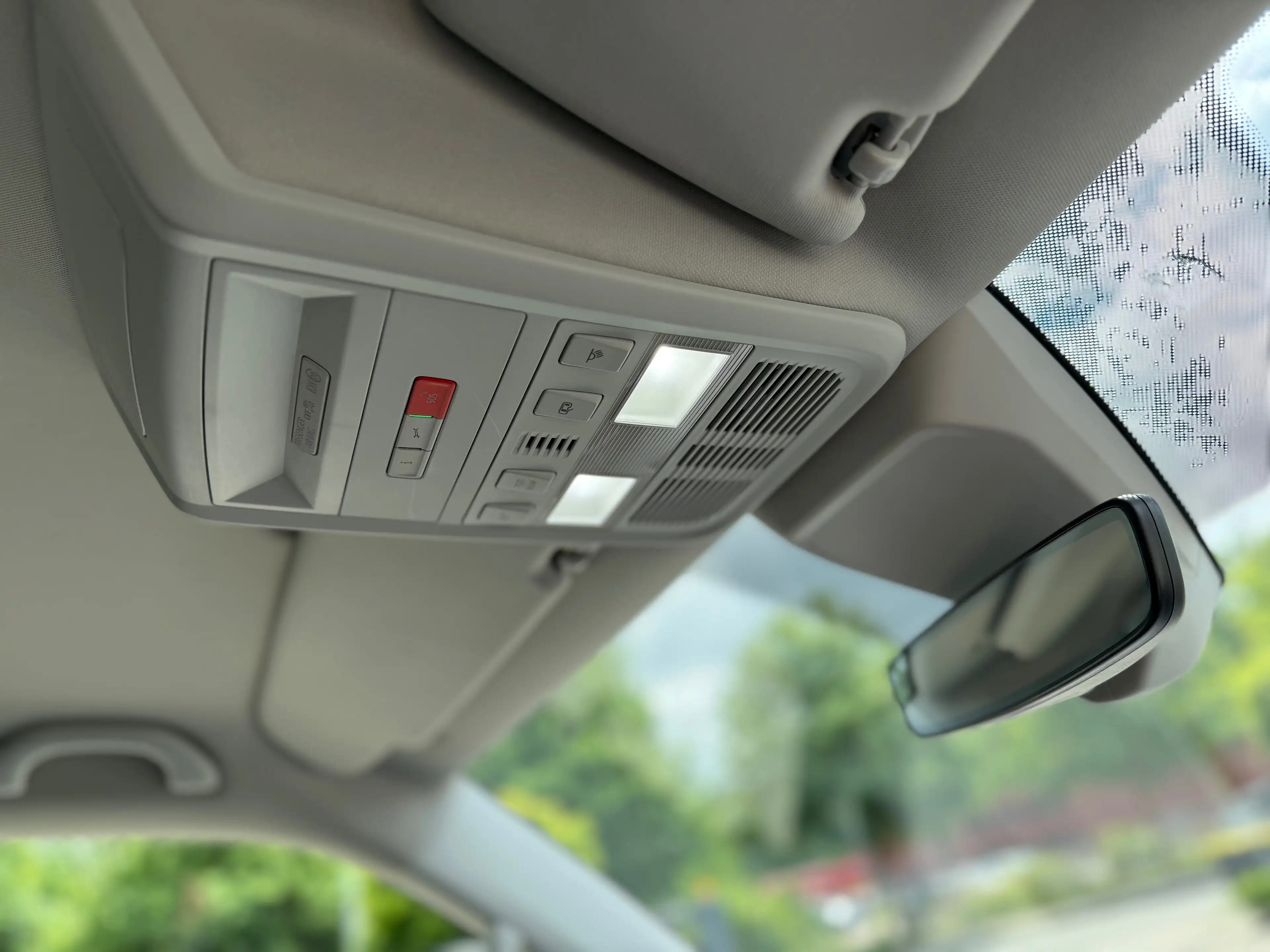 Volkswagen T6.1 Multivan Multivan Generation Six 4MOTION Alcantara 2Schiebe — photo 14