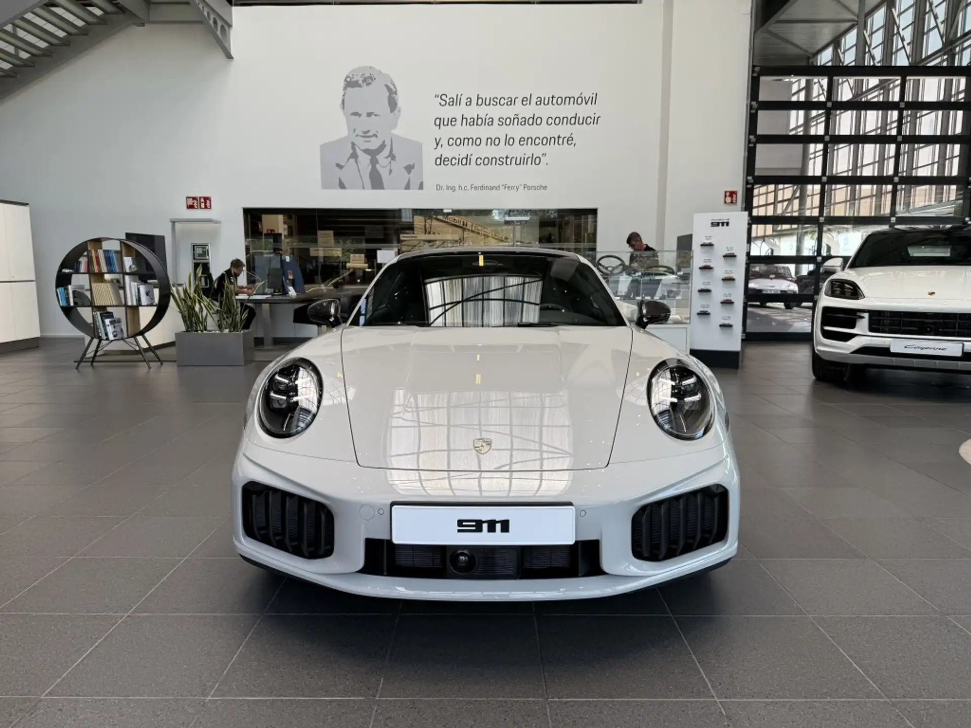 포르쉐 911 Turbo S Coupe 2026 화이트 사진 4