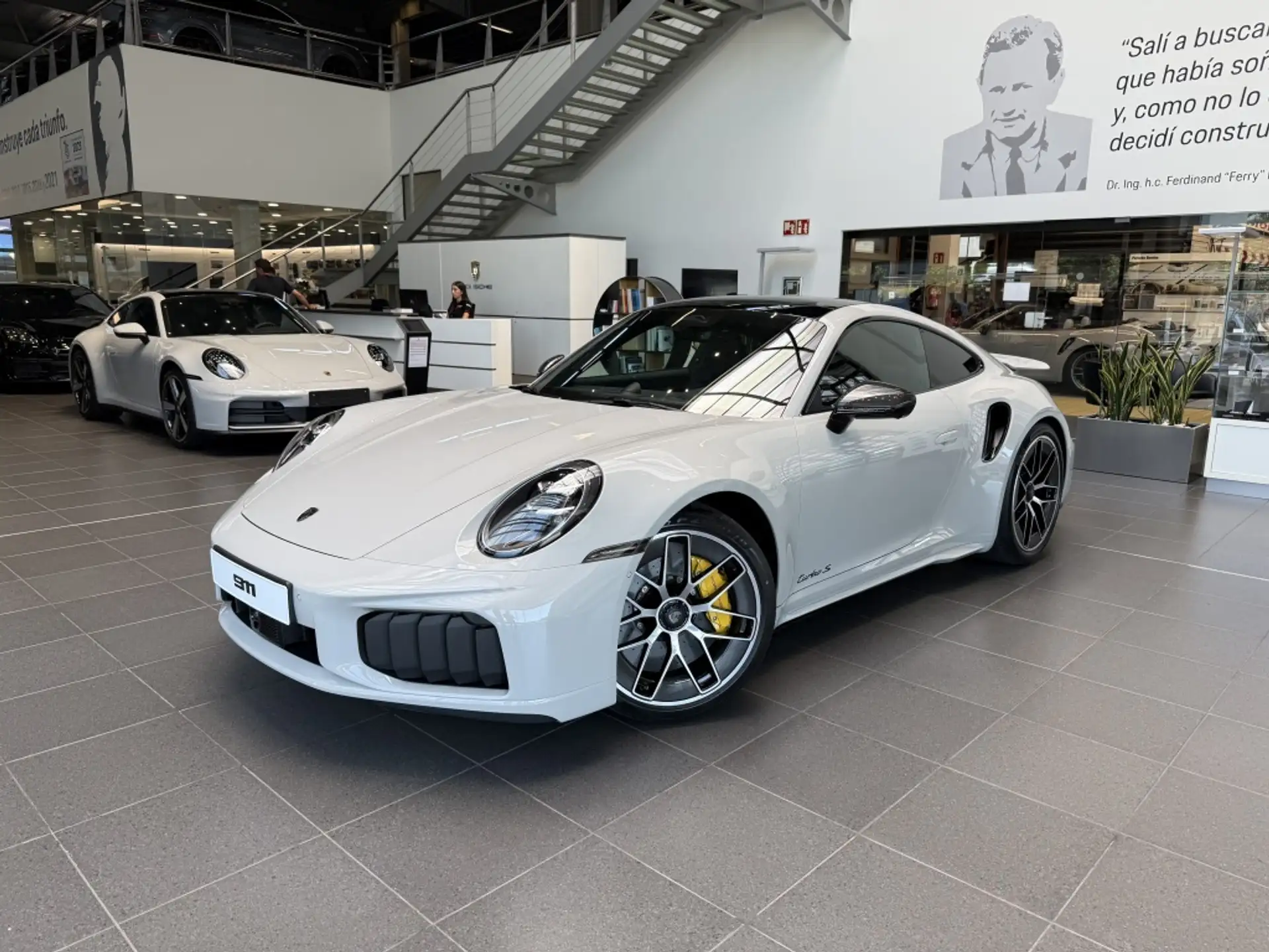 포르쉐 911 Turbo S Coupe 2026 화이트 사진 1