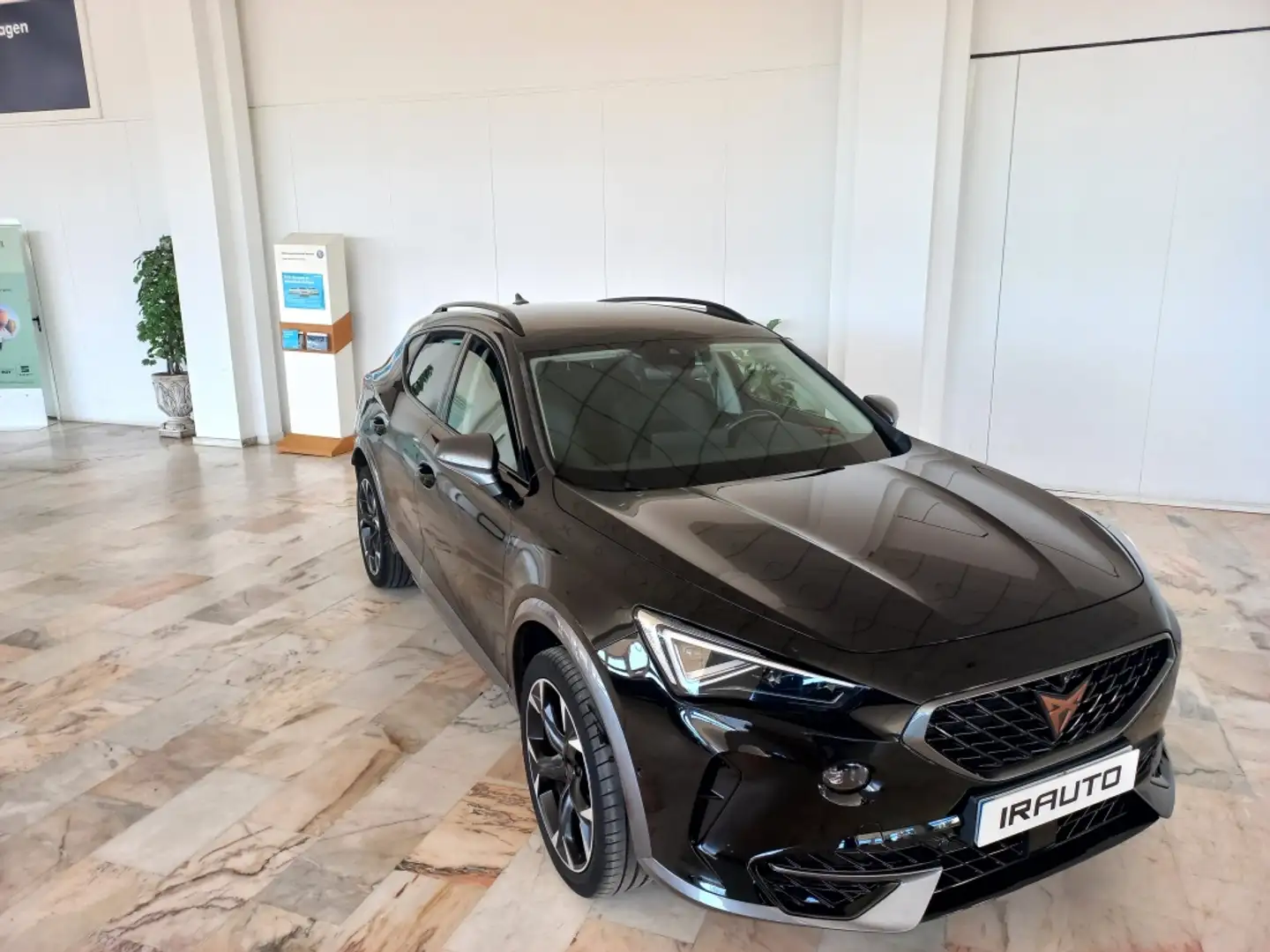 CUPRA Formentor 1.5 TSI 150 DSG Gris - 2