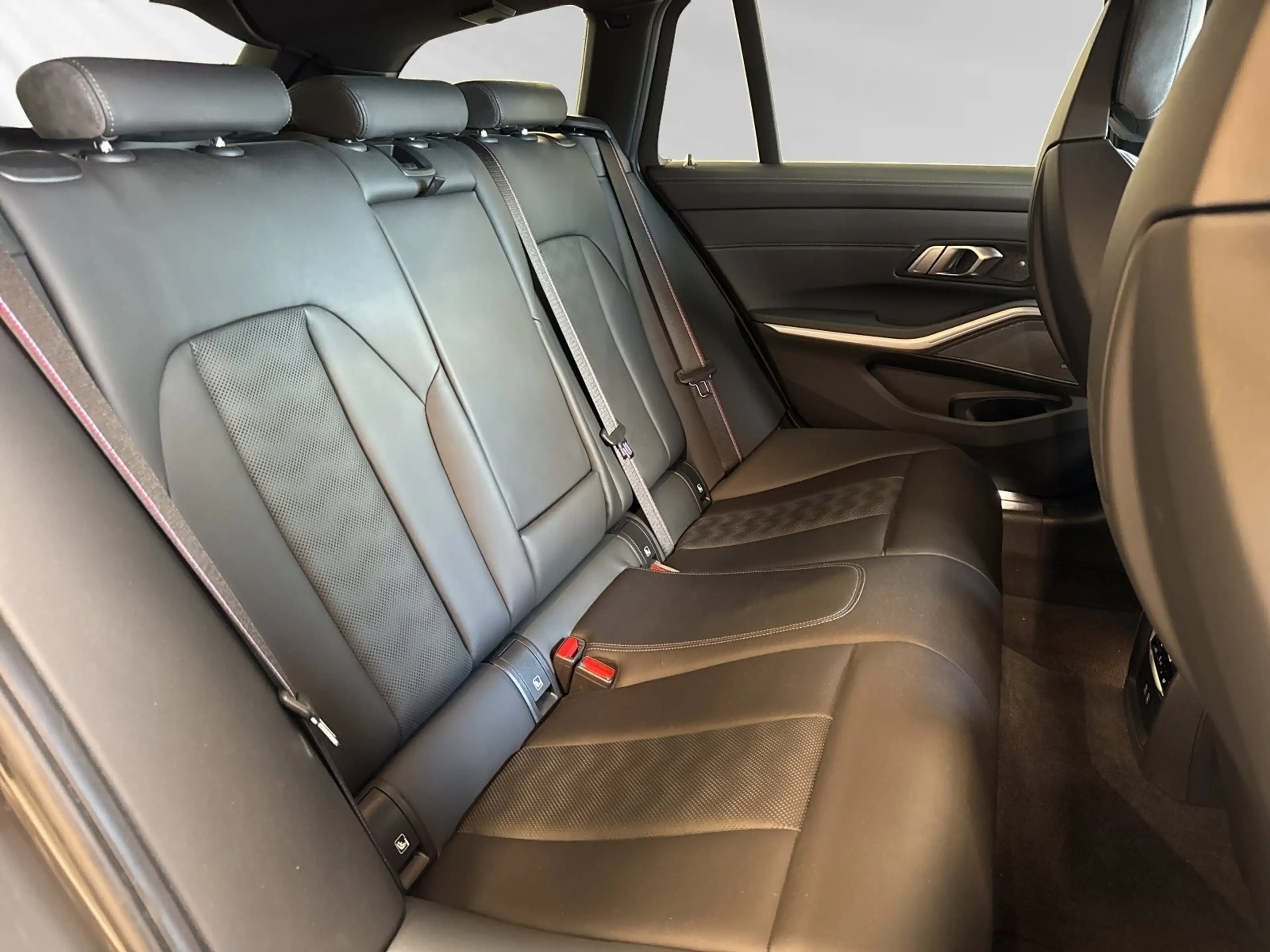 BMW M3 Competition Touring M xDrive|DriversPackage — photo 13