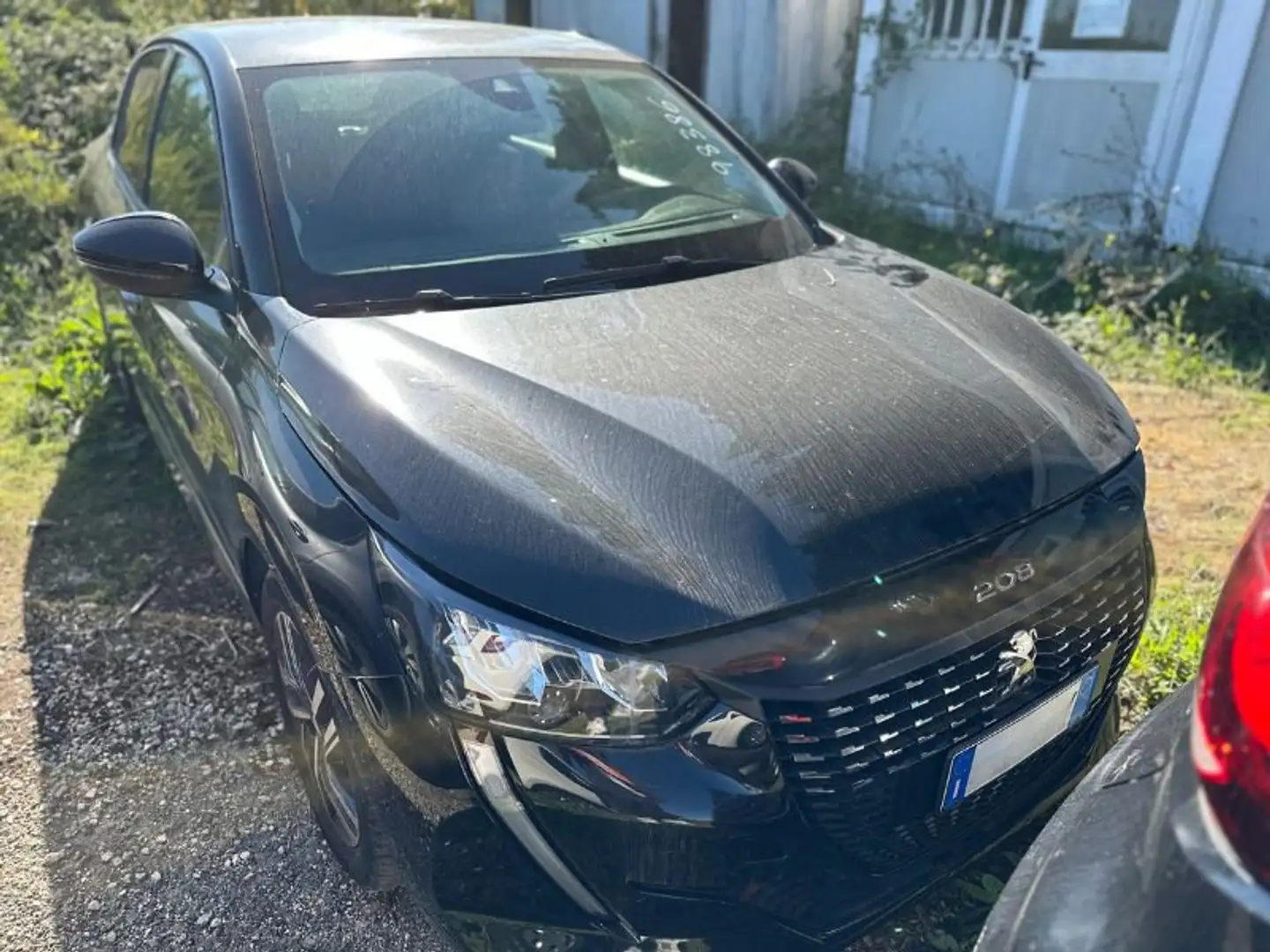 Peugeot 208 BlueHDi 100 Stop&Start 5 porte Allure Pack Nero - 2