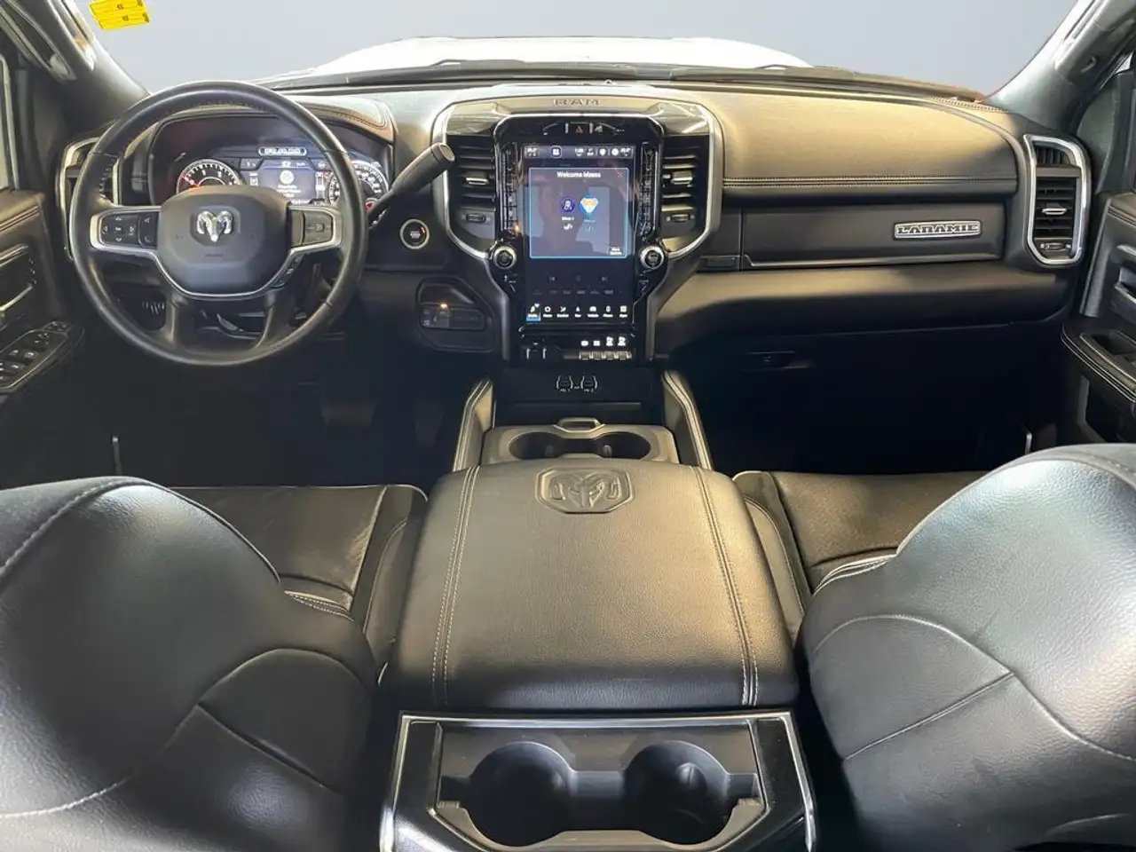 RAM 2500 снимка RAM 2500