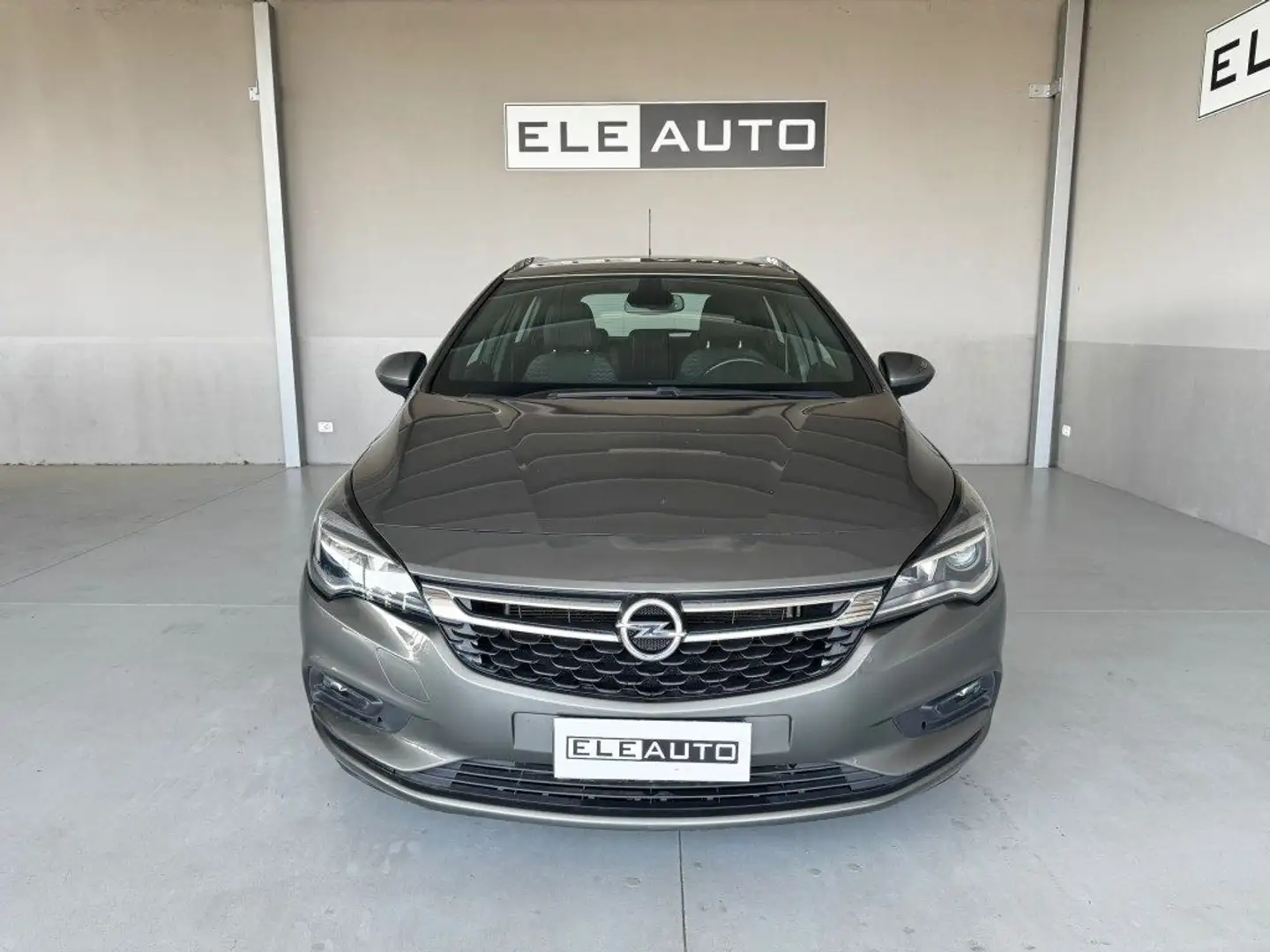 Opel Astra 1.4 Turbo 150CV Aut S&S Sports Tourer Dynamic Gris - 2