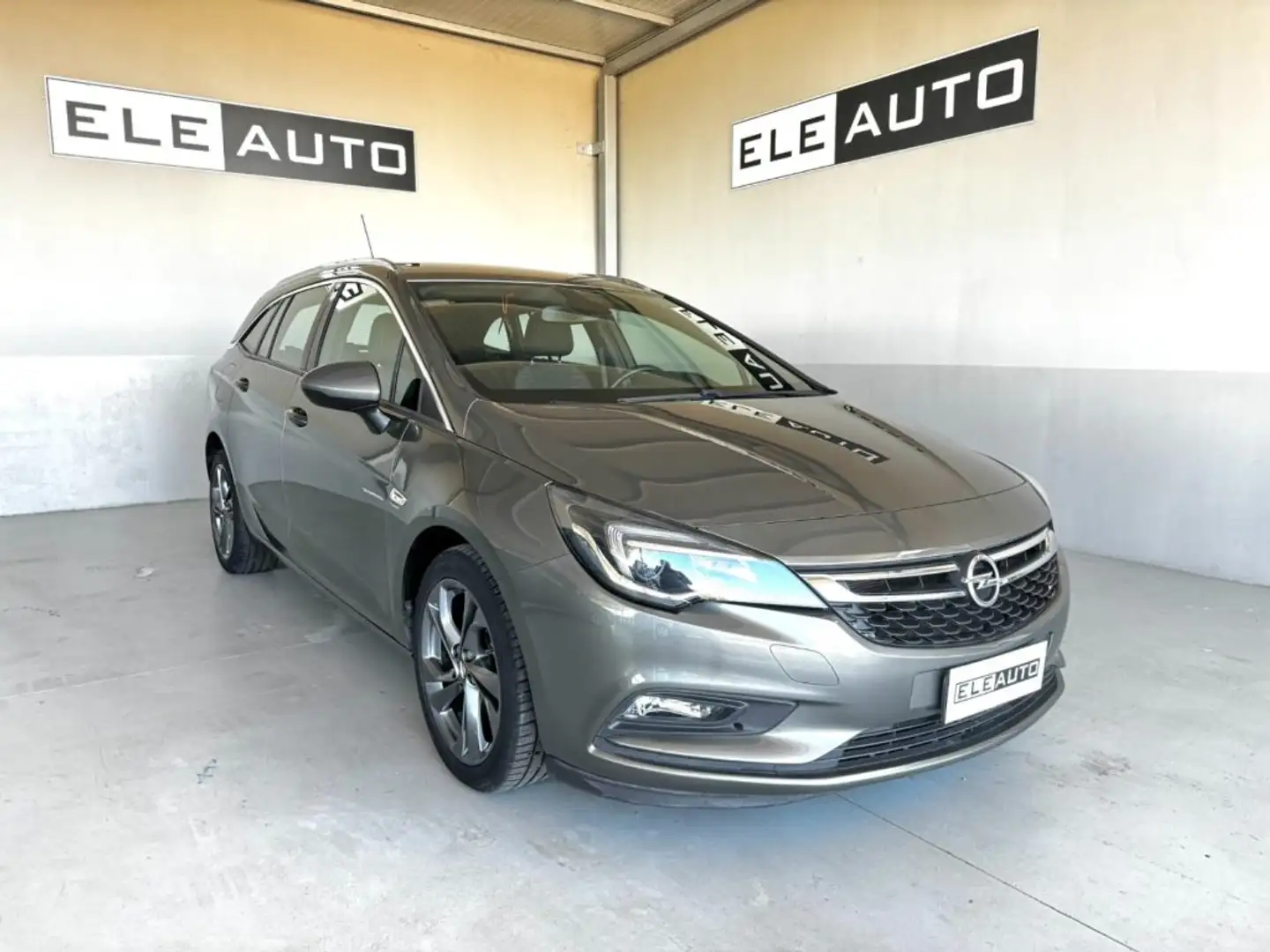Opel Astra 1.4 Turbo 150CV Aut S&S Sports Tourer Dynamic Grigio - 1