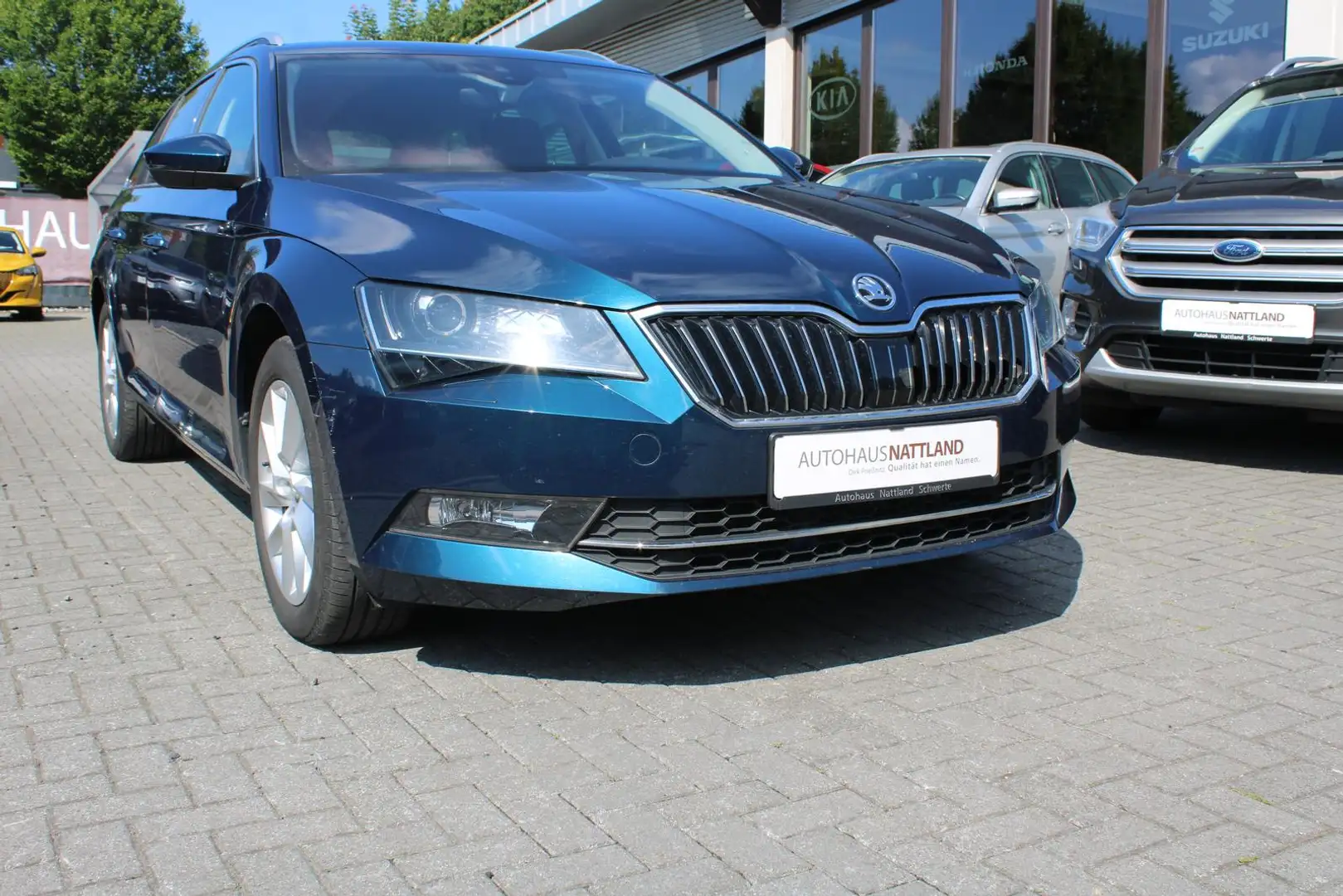 Skoda Superb Combi 2.0 TDI Style 4x4 Leder Standh. AHK Azul - 2