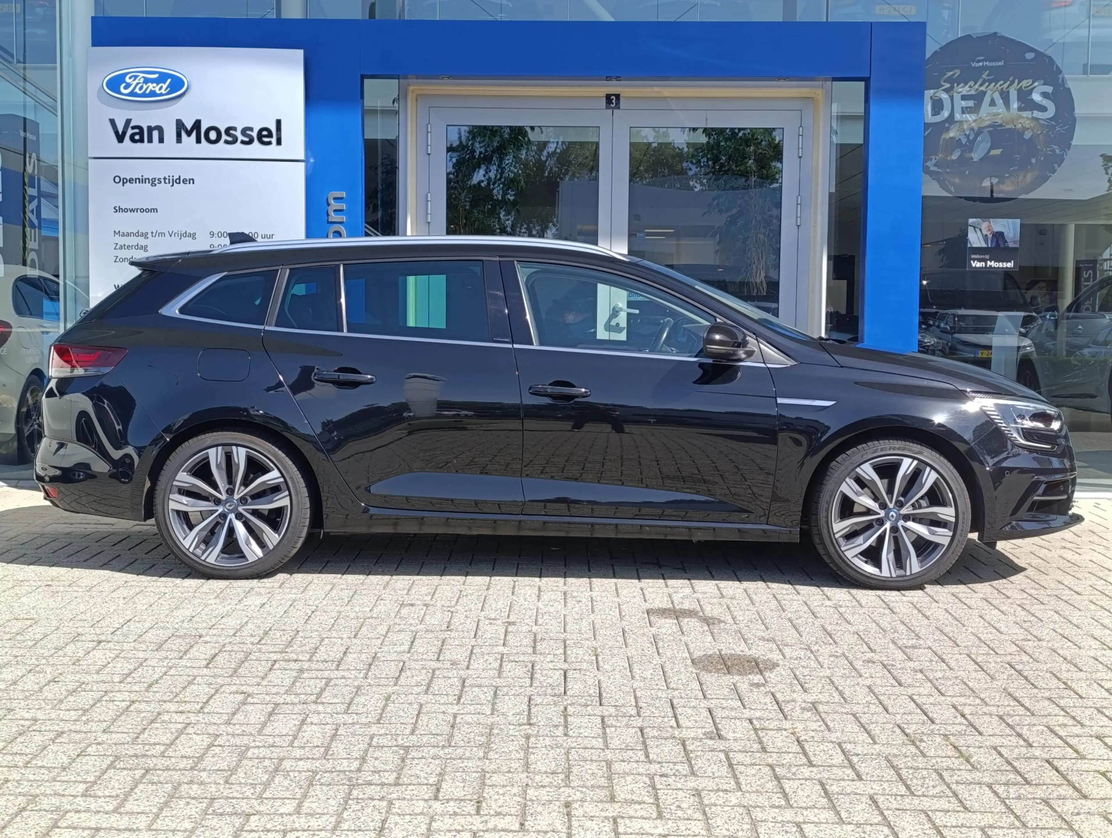Renault Megane E-Tech Estate 1.6 Plug-In Hybrid 160 Intens | Adaptieve C — photo 5