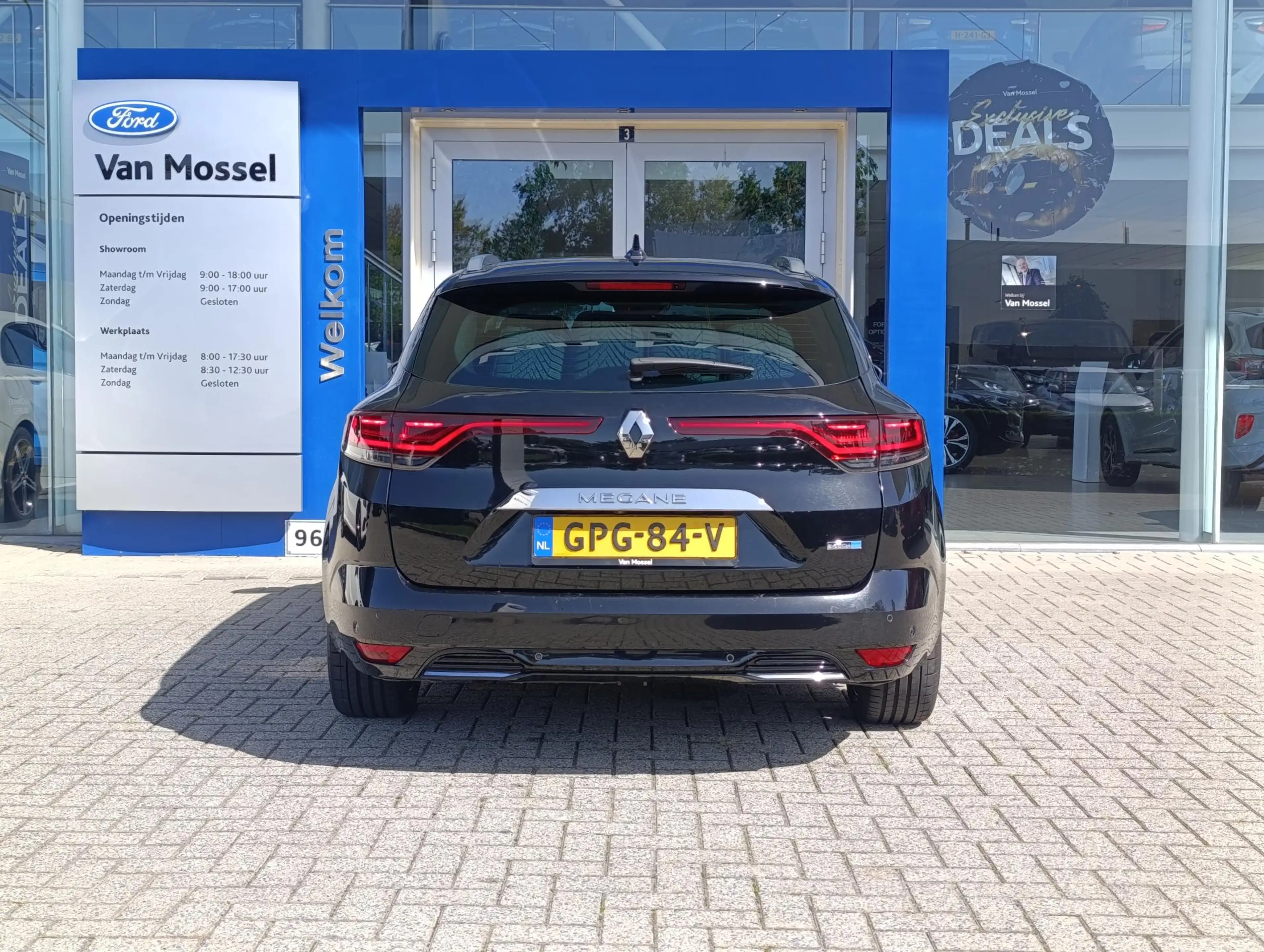 Renault Megane E-Tech Estate 1.6 Plug-In Hybrid 160 Intens | Adaptieve C — photo 3