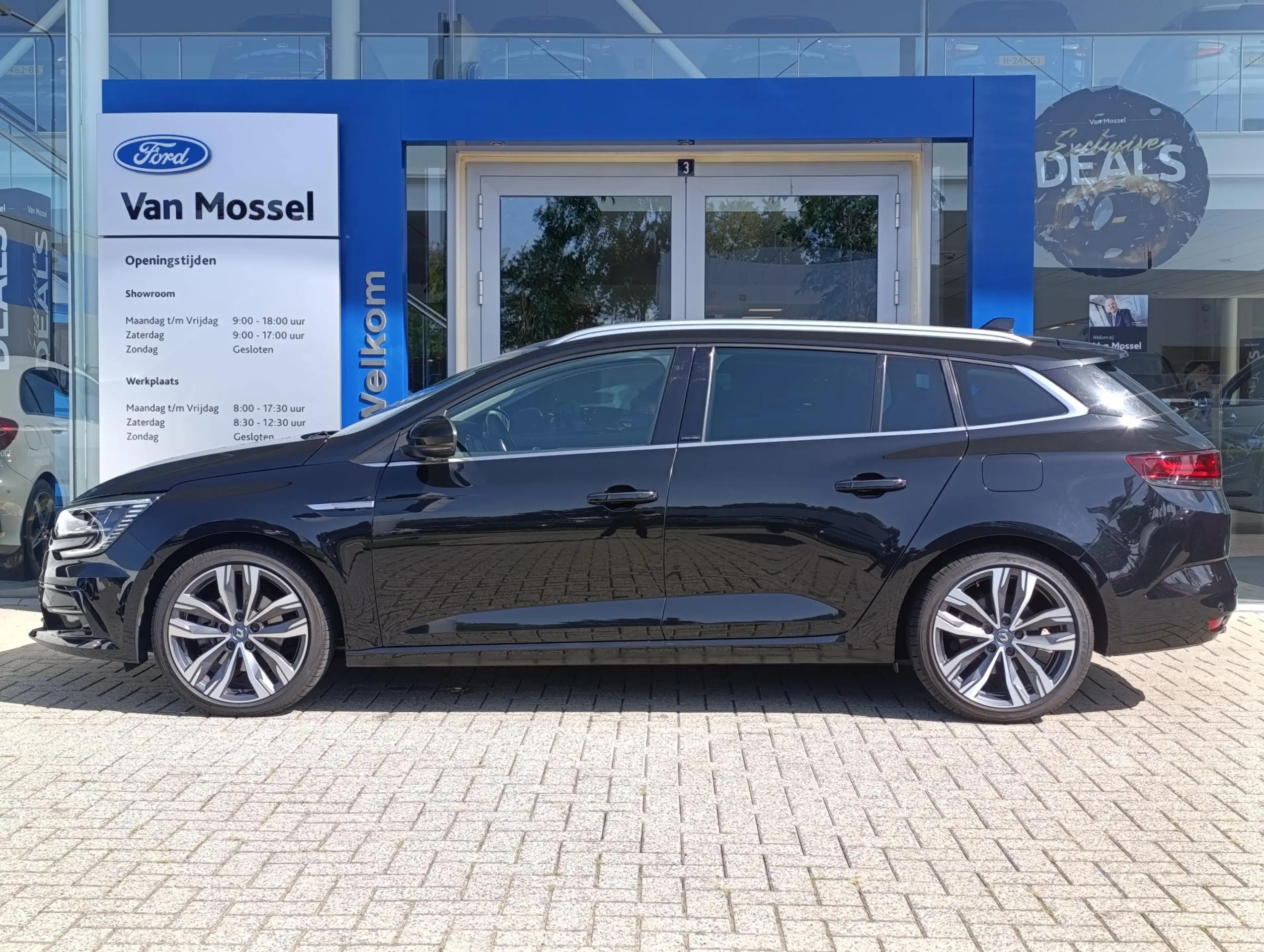 Renault Megane E-Tech Estate 1.6 Plug-In Hybrid 160 Intens | Adaptieve C — photo 6