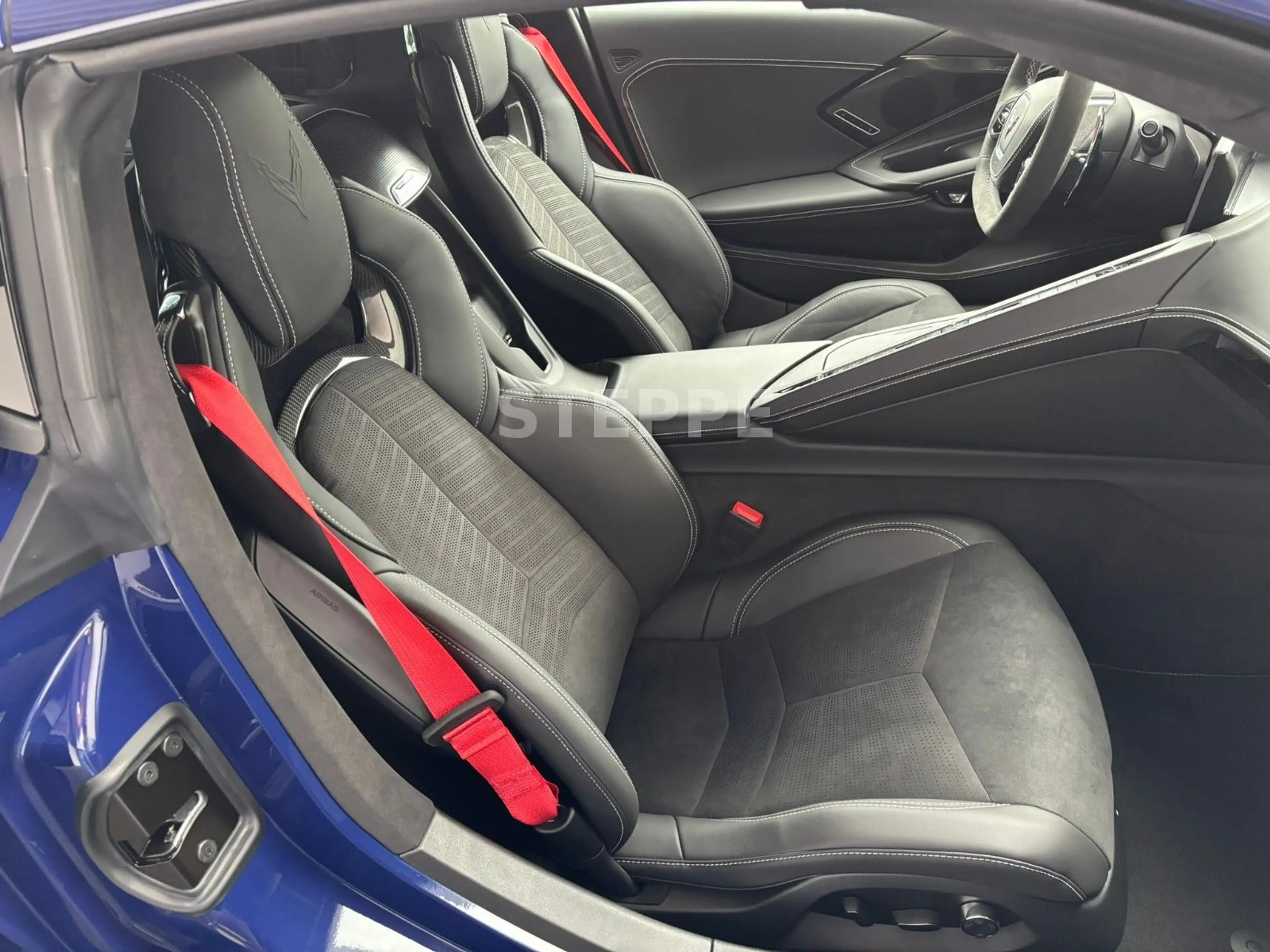 Corvette C8 Stingray Coupe 2025 3LT EUModell STEPPE — photo 9
