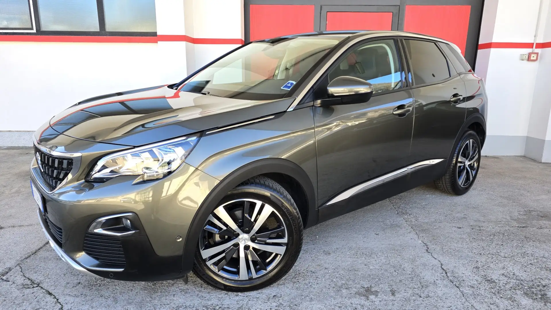 Peugeot 3008 1.2 puretech t Allure s&s 130cv eat6 PARI AL NUOVO Bronzo - 1