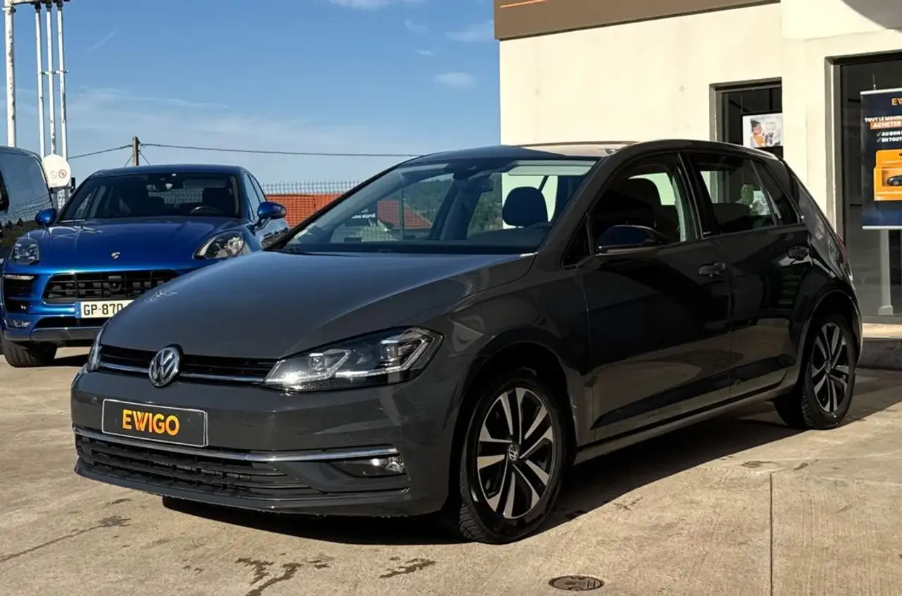 Volkswagen Golf Standard Model — photo 6