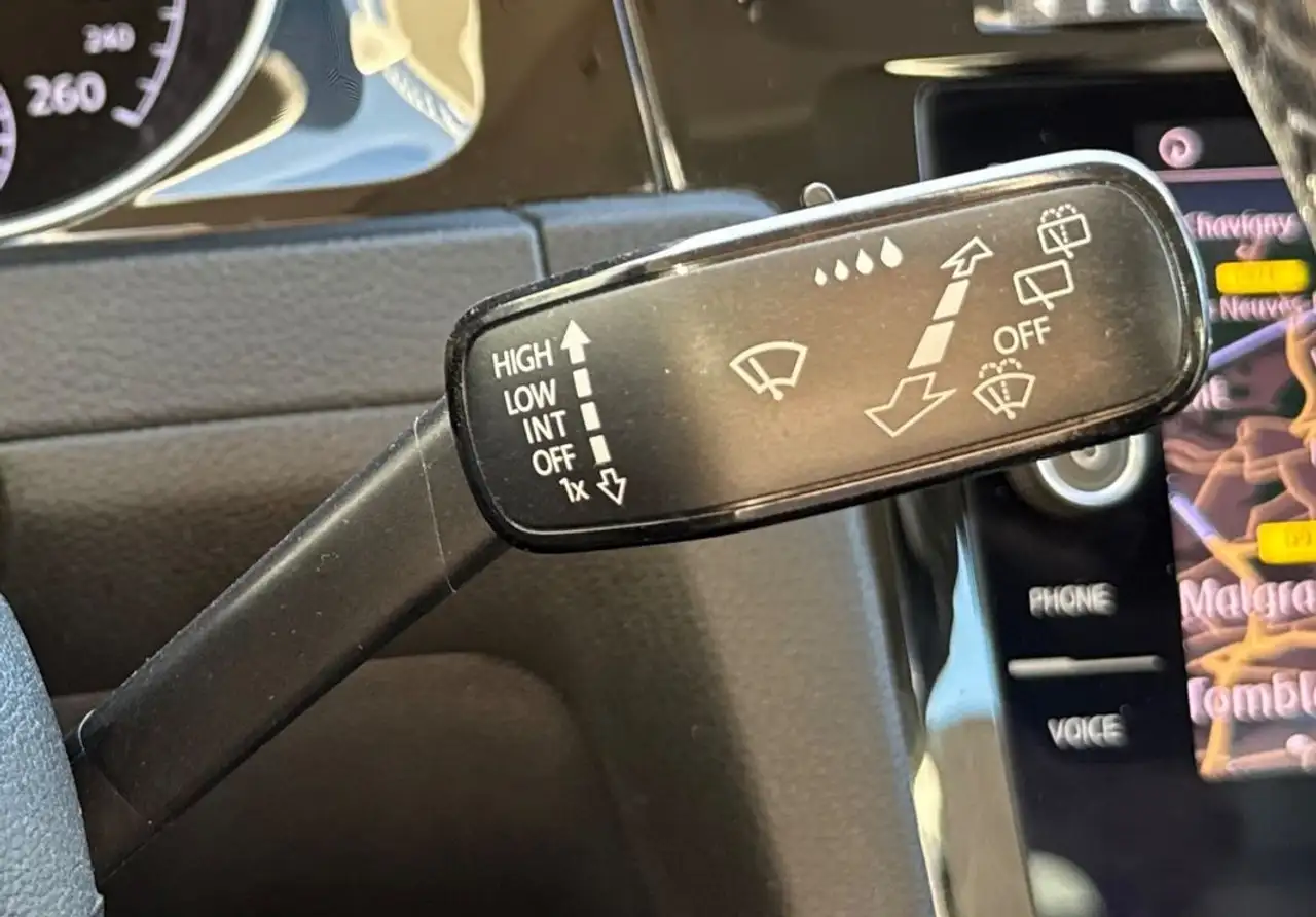 Volkswagen Golf Standard Model — photo 15