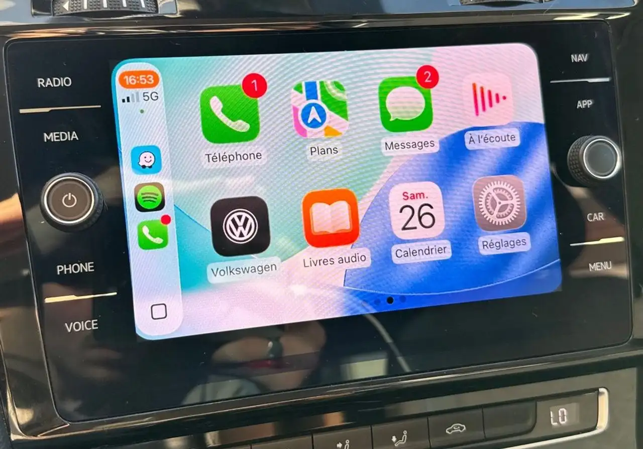 Volkswagen Golf Standard Model — photo 19