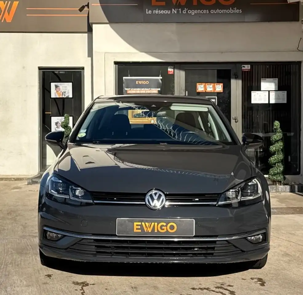 Volkswagen Golf Standard Model — photo 7