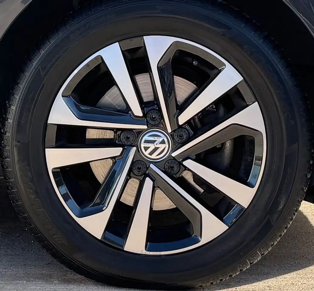 Volkswagen Golf Standard Model — photo 21