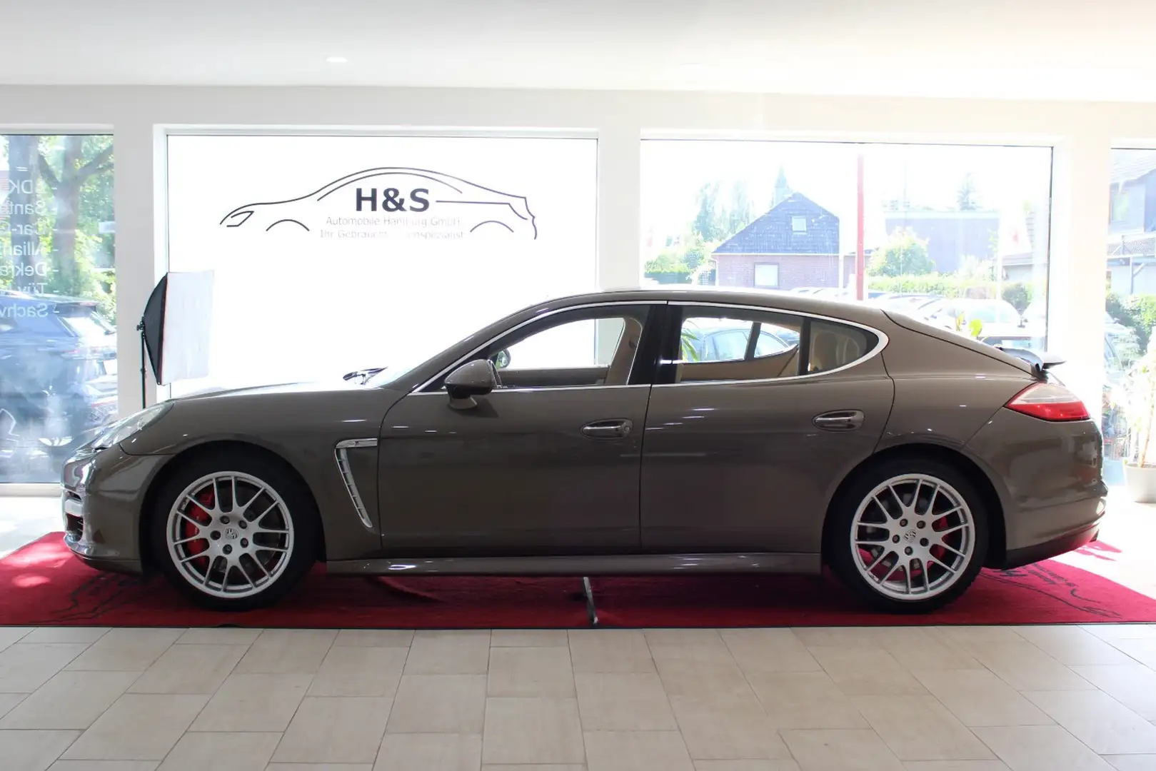 Porsche Panamera Turbo ACC* PDCC* VOLL AUSSTATTUNG Braun - 2