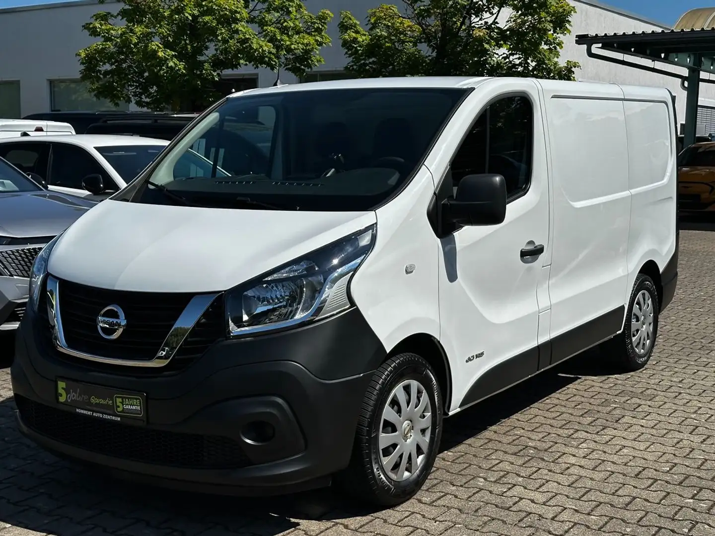 Nissan NV300 Kasten L1H1 2.9t Comfort *AHK*Bluetooth* Weiß - 2