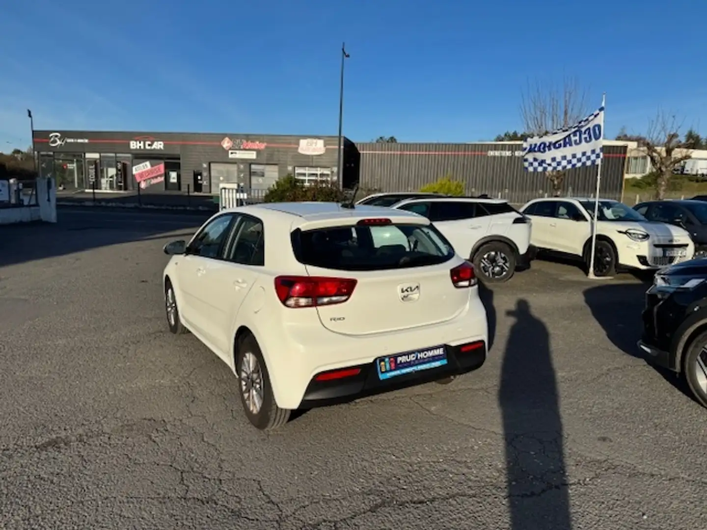 Kia Rio 1.2 DPI 84CH ACTIVE Weiß - 2