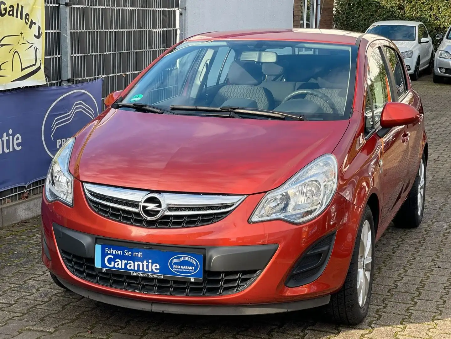 Opel Corsa D Active/Einparkhilfe/SHZ/2.Hd/Garantie Rojo - 1