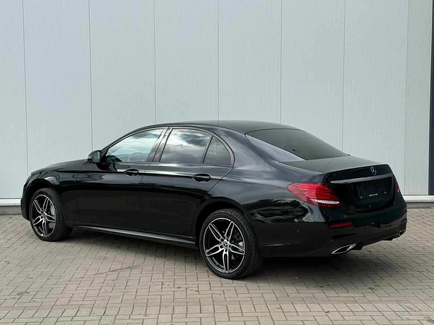 Mercedes-Benz E 200 d✅9G-TRONIC AMG Line GARANTIE Head-up Widescreen Zwart - 2