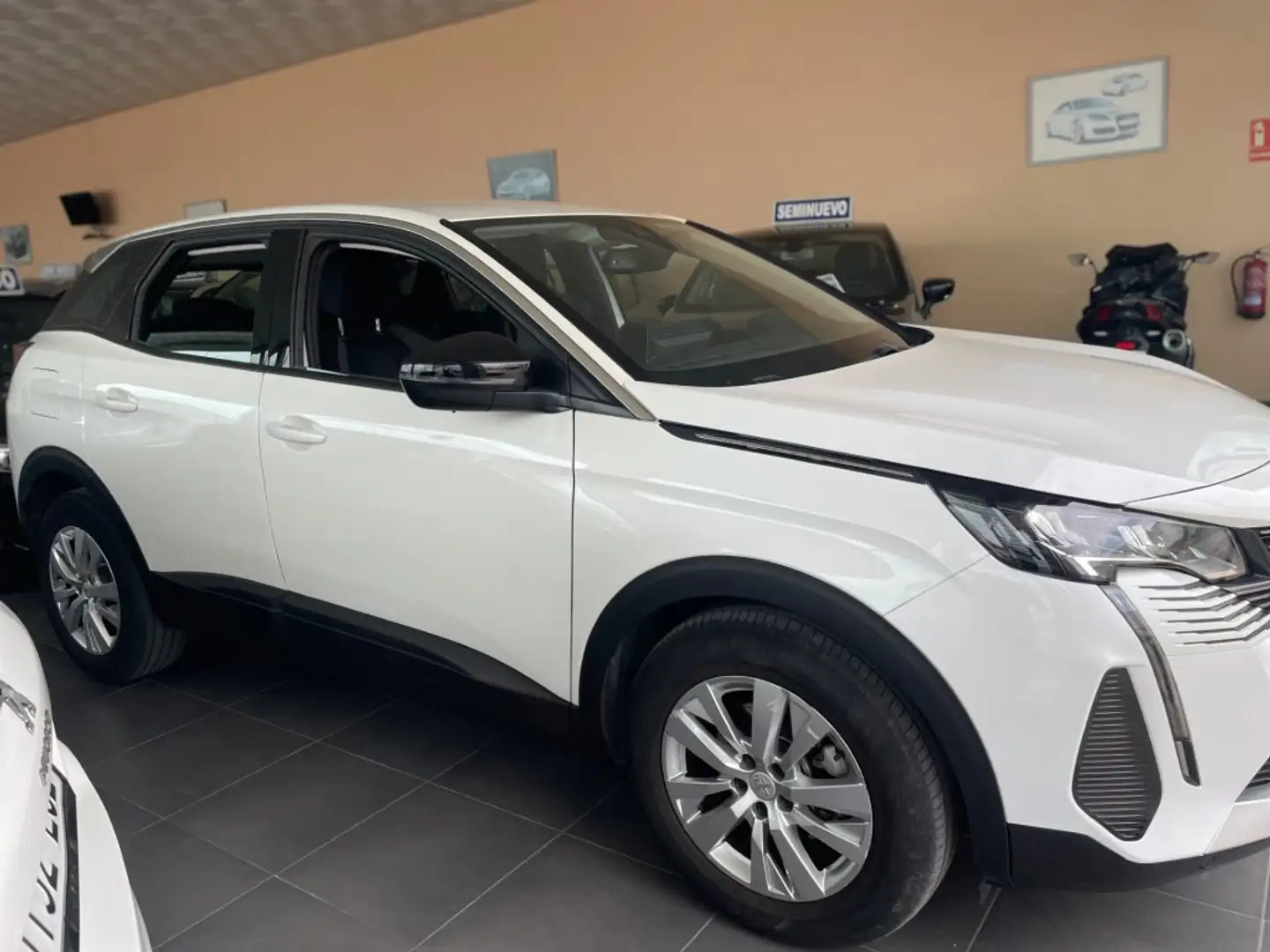Peugeot 3008 1.5BlueHDi Active Pack S&S 130 Blanc - 2