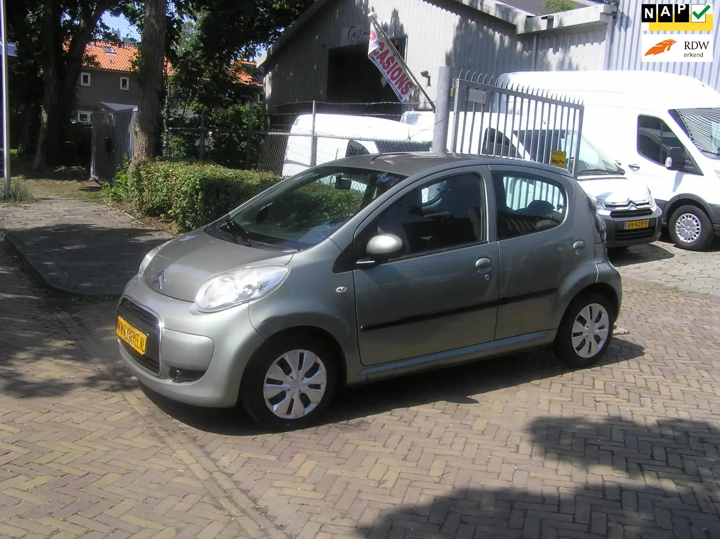 Citroen C1 1.0-12V Ambiance nap automaat airco nieuwe apk Groen - 1