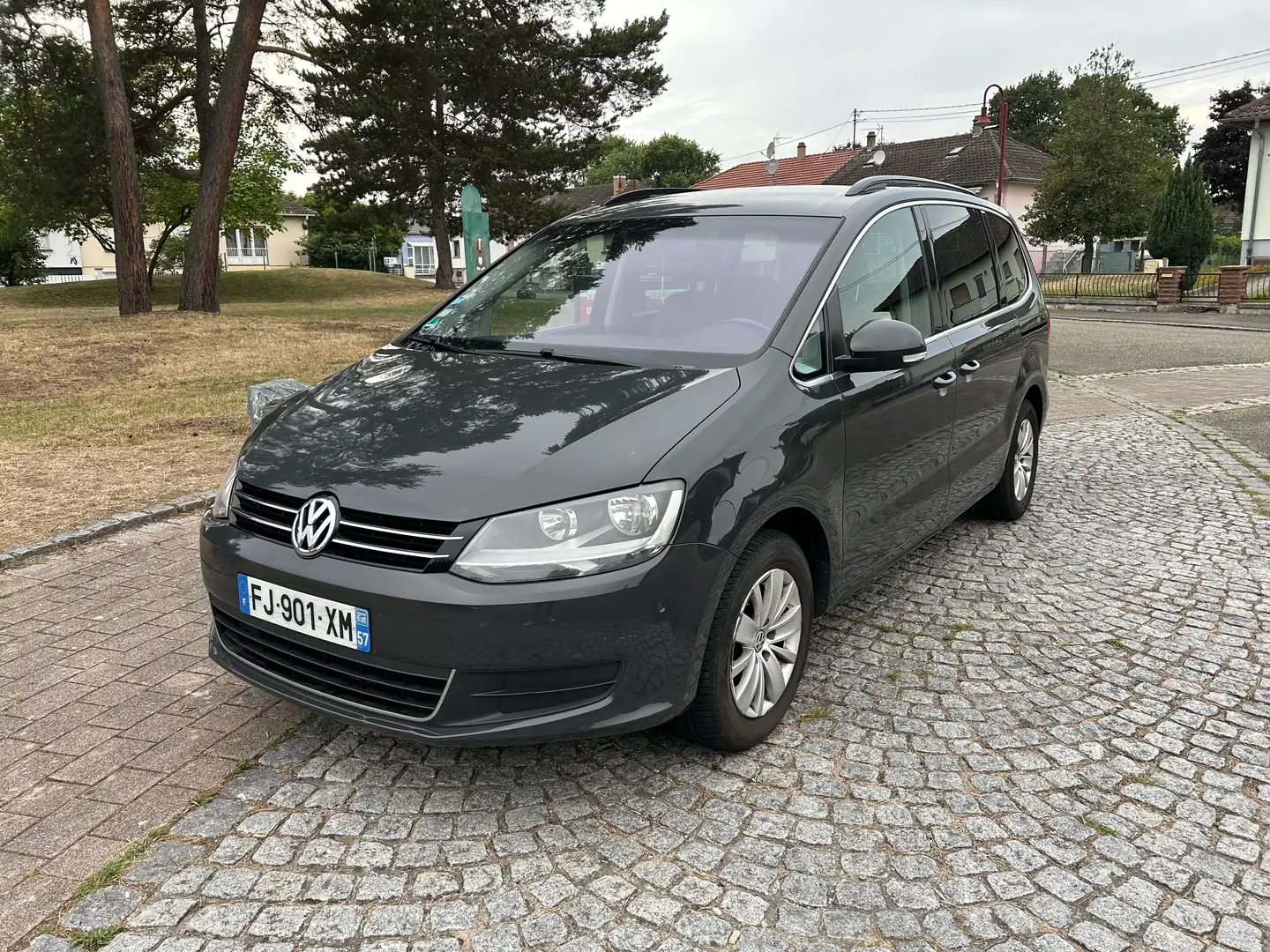 Volkswagen Sharan 2.0 TDI 140 FAP BlueMotion Technology Confortline - 1
