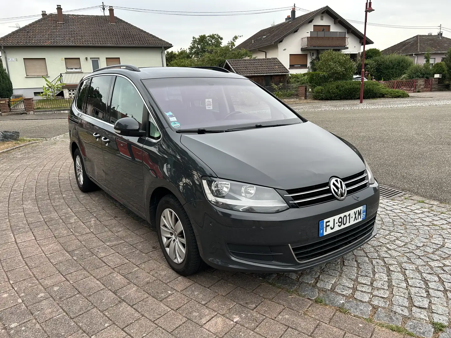 Volkswagen Sharan 2.0 TDI 140 FAP BlueMotion Technology Confortline - 2
