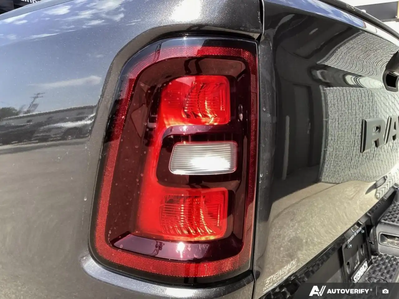 RAM 1500 снимка RAM 1500