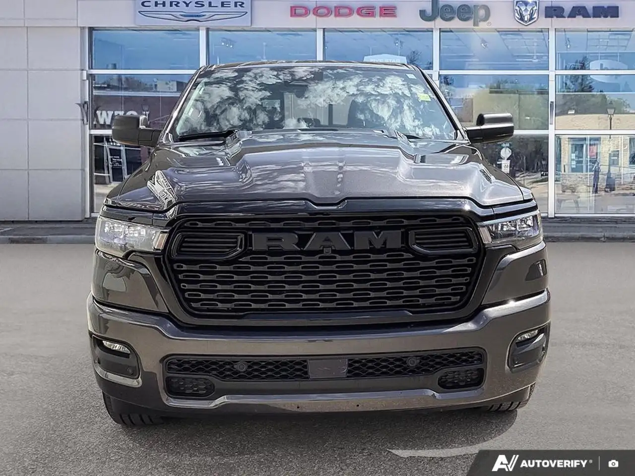 RAM 1500 снимка RAM 1500