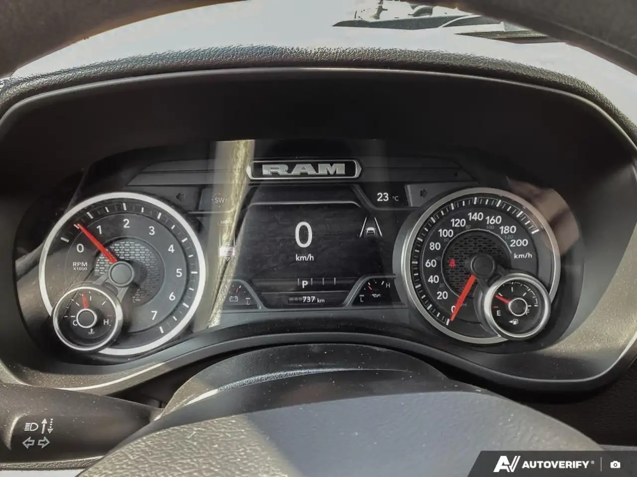 RAM 1500 снимка RAM 1500